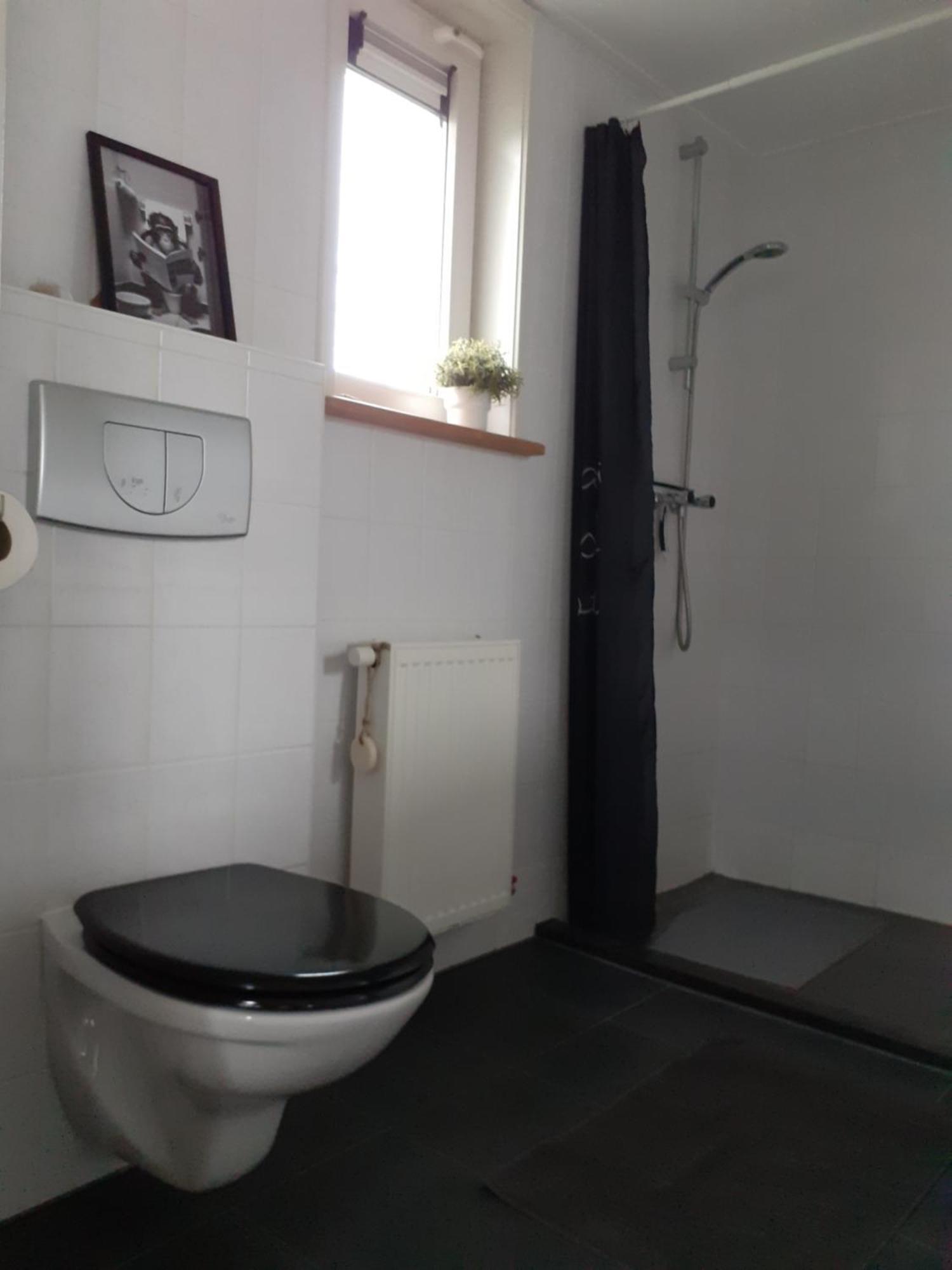 4-Persoons Vakantiehuisje Simmerwille Tzummarum Zewnętrze zdjęcie